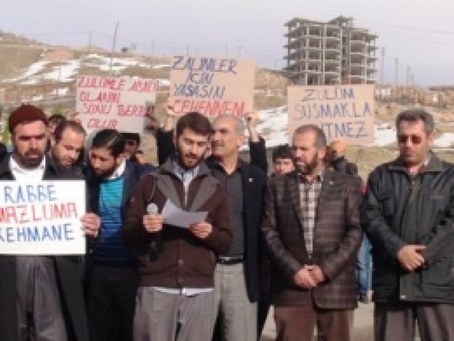 Gönül Zindanlarımızdan Beraatınız Asla Olmayacaktır 