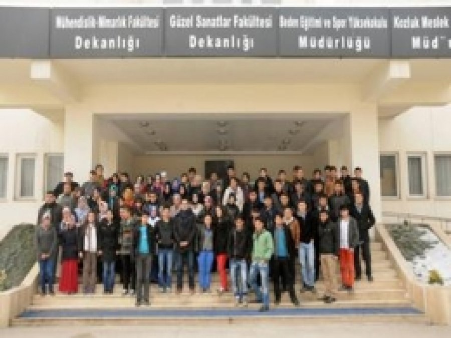 Sasonlu Öğrenciler Batman Üniversitesinde  