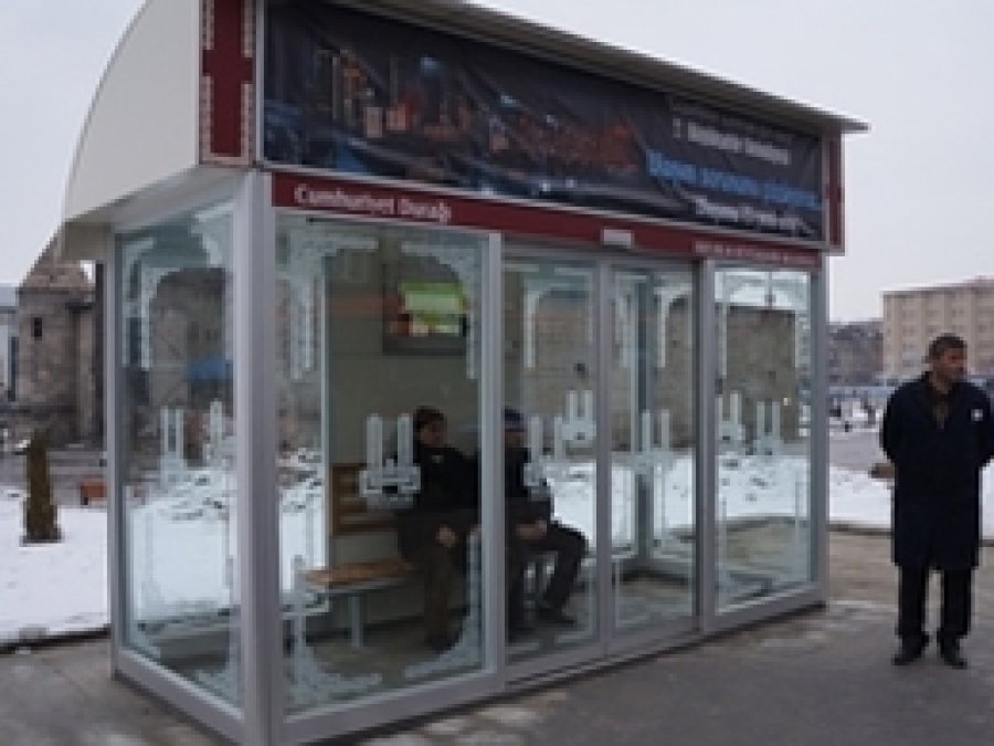 Türkiye'nin İlk Isıtmalı Otobüs Durağı