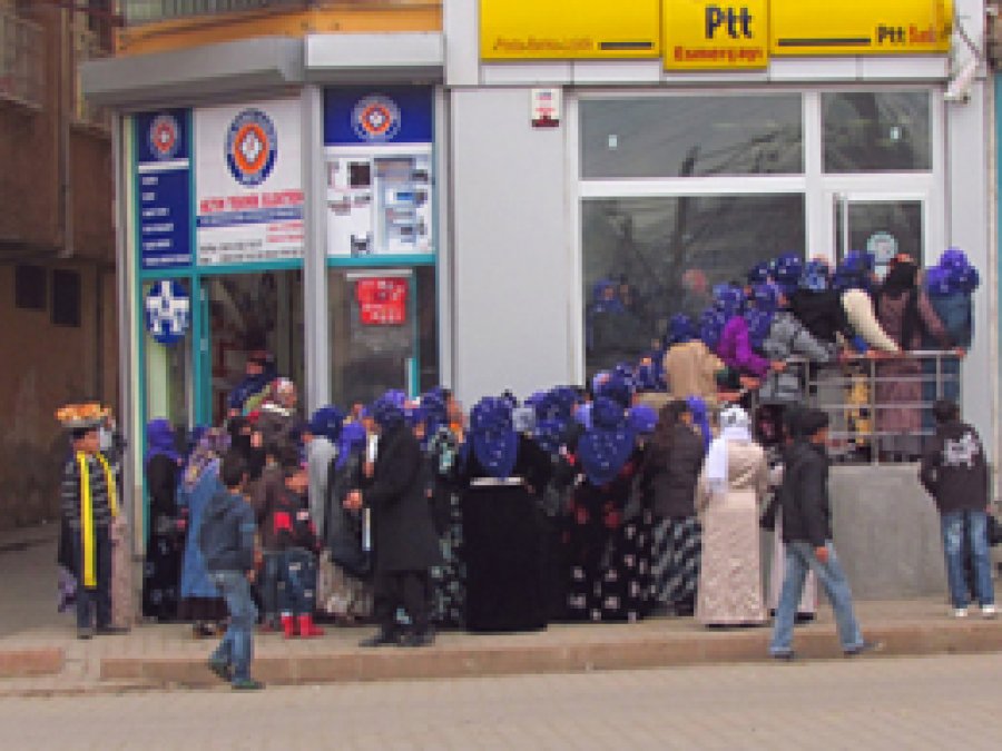Siverek'te ŞNT Ödemelerinde İzdiham
