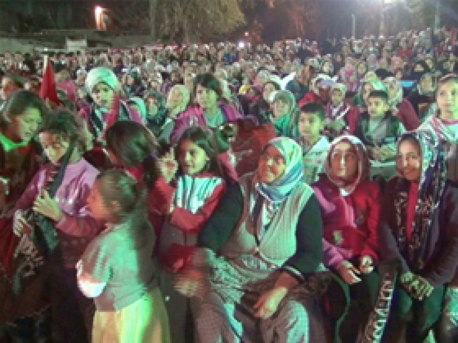 Şahadet Aşkı Roman Müslümanları Meydana Döktü