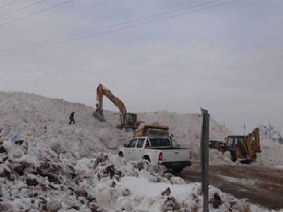 Muş'ta 143 Köy Yolu Ulaşıma Kapandı