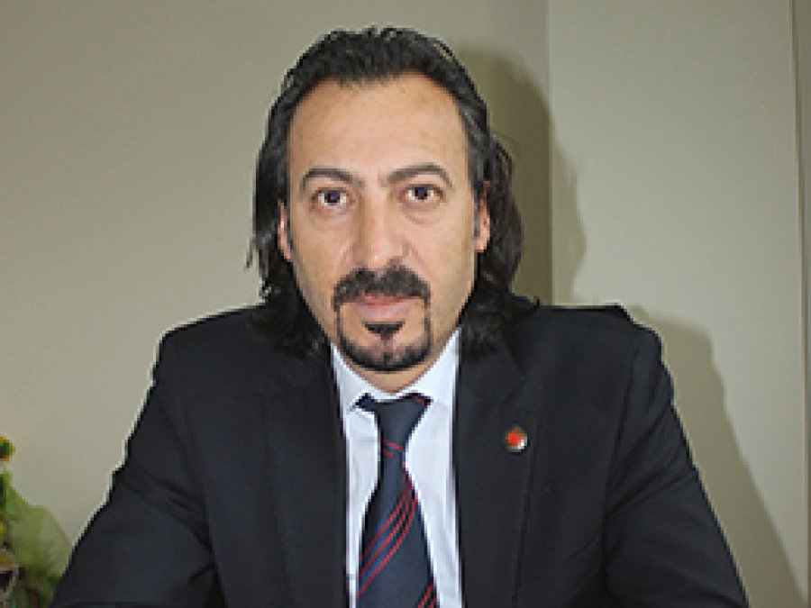 'Taburede Saç Kesimi Olmaz'