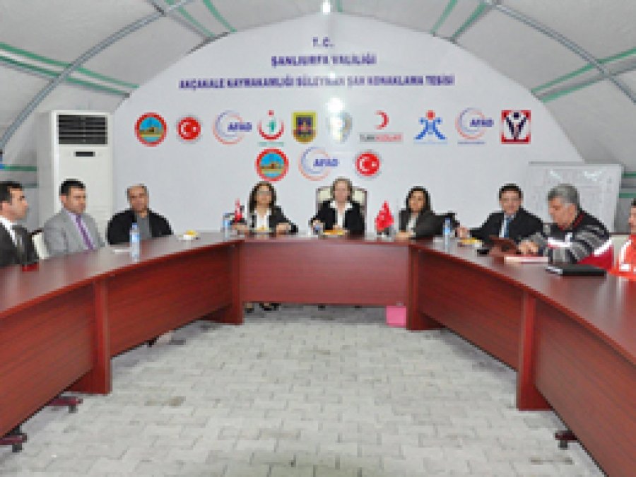 Rektörler Çadır Kentte