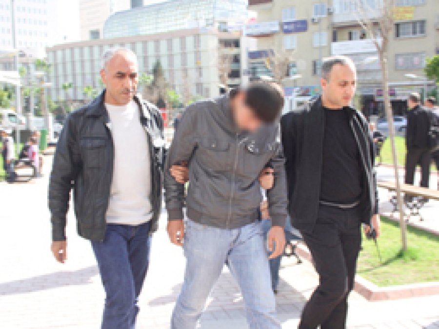 Polis Aracına Molotof Atanlar Mahkemeye Sevk Edildi