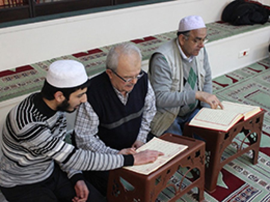 62 Yaşında Kur'an-ı Öğrendi