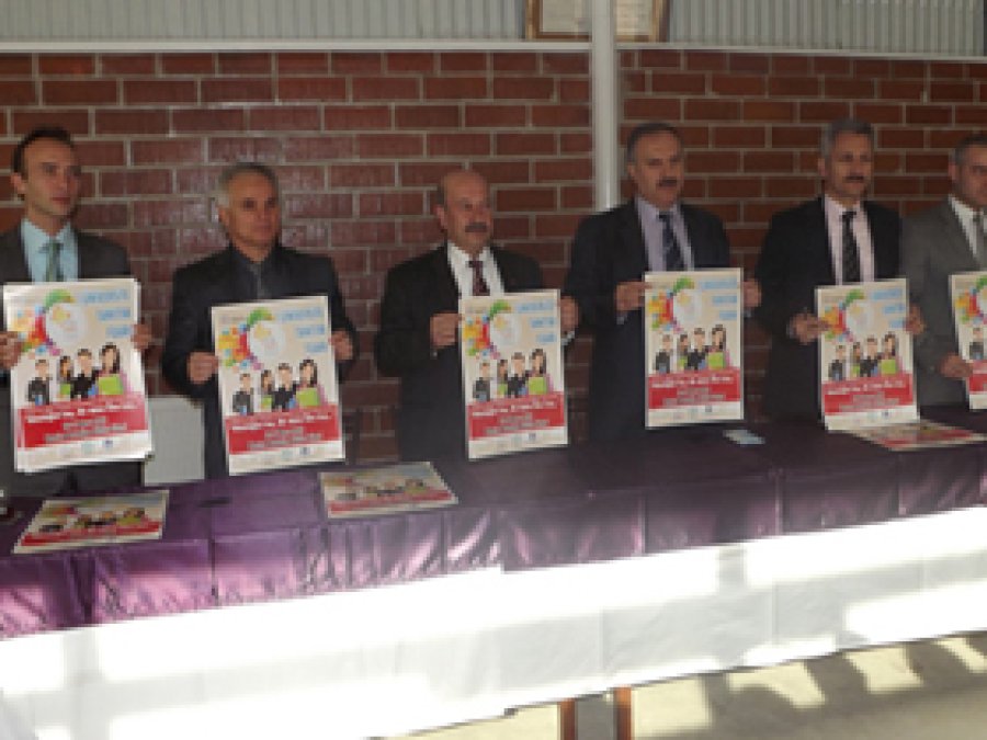 Manisa "1. Üniversite Tanıtım Fuarı"na Hazırlanıyor
