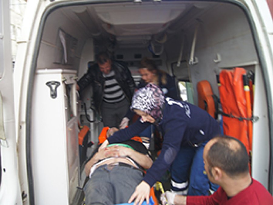 Bingöl'de Trafik Kazası: 4 Yaralı
