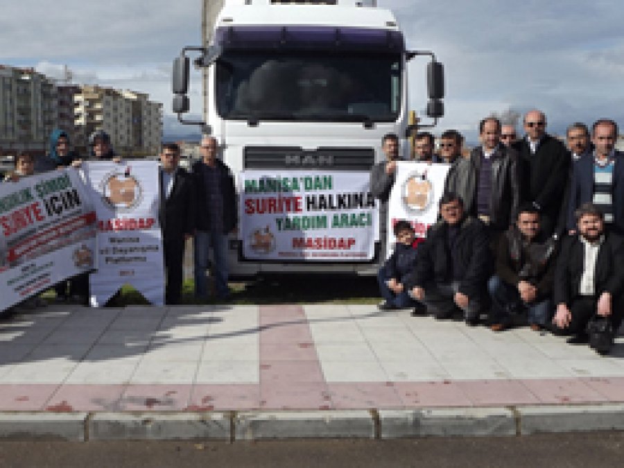 Manisa'dan Suriyeli Mültecilere 2 TIR Yardım