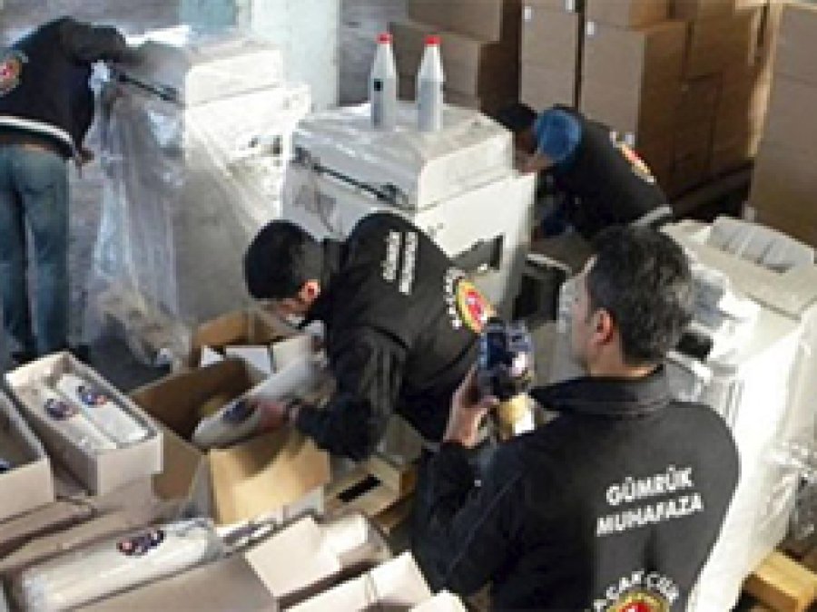Kaçak 300 Kilo Domuz Salamı Ele Geçirildi
