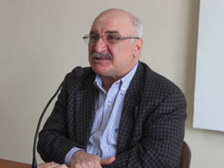Cizre'de Yazar-Okur Buluşması