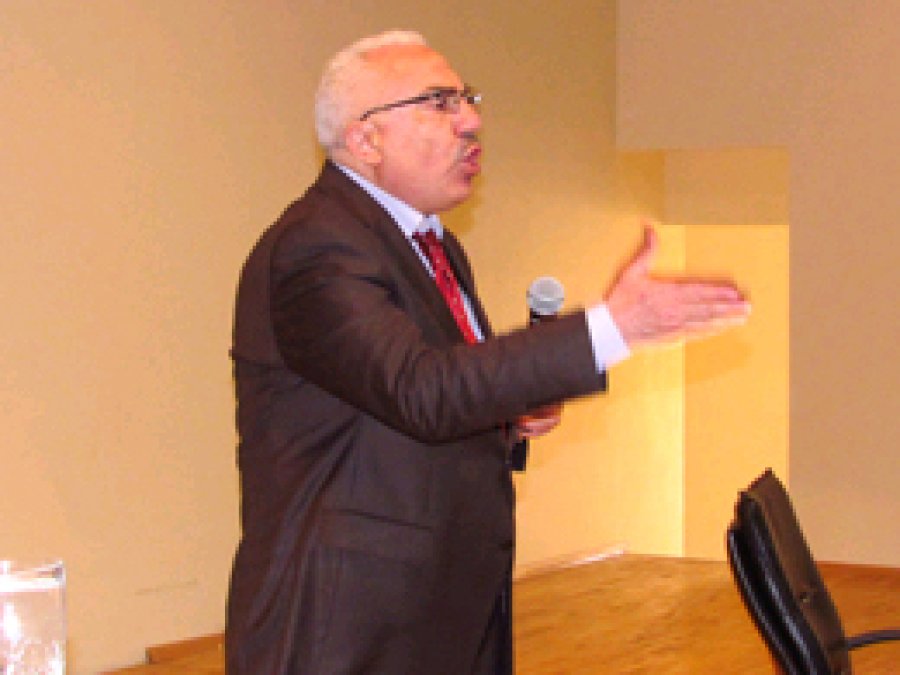 'Kemalizm İnsanları Birbirine Kırdırmıştır'