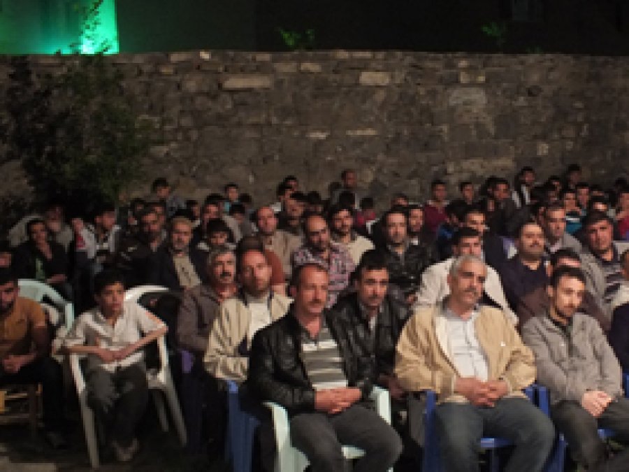 Peygamber Sevdası Mahallelere Taştı
