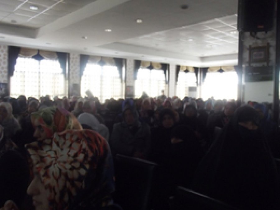 Kovancılar Müftülüğünden Bayanlara Yönelik Konferans