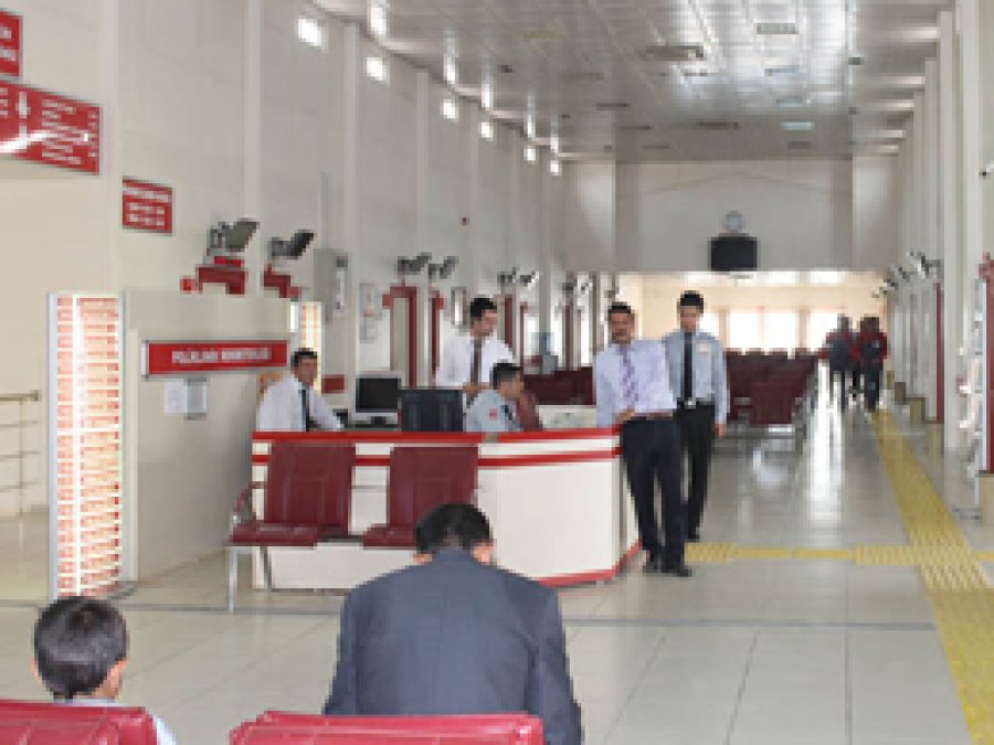 Şanlıurfa'da Doktorlardan Grev