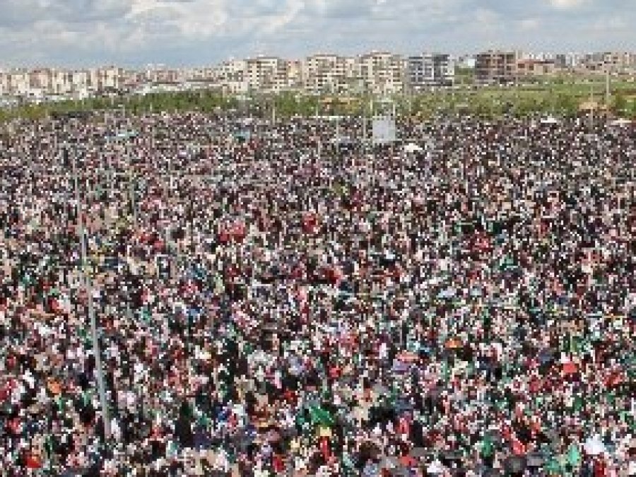 DİHA:Diyarbakır'da 'Kutlu Doğum' Mitingi