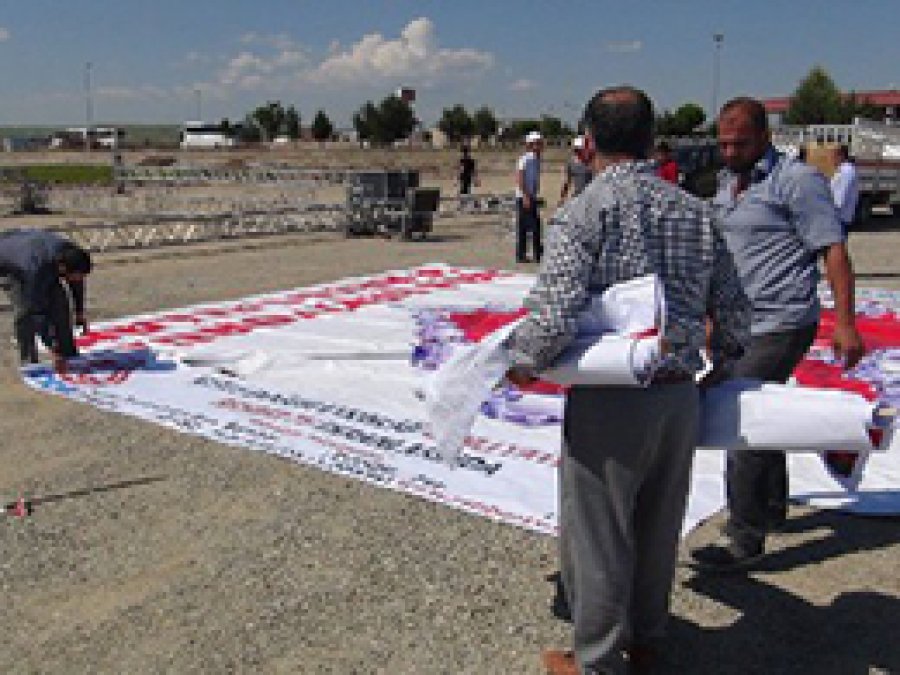 Mevlit Alanı Peygamber Aşıklarına Hazırlanıyor