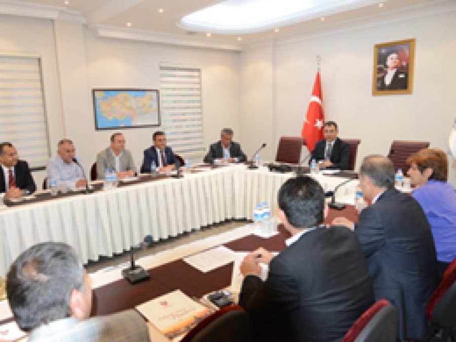 Diyarbakır Valisi, Sanayi ve İşadamları ile Buluştu