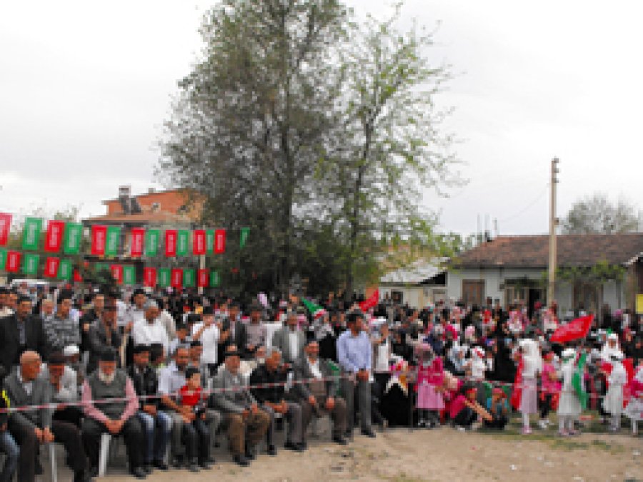 Yurtbaşı Peygamber Sevdasıyla Coştu