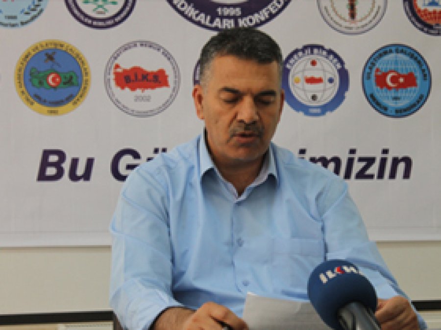 'Müslüman Kürt Gençlerini Zehirliyorlar'
