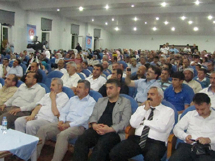Tarsus'ta 'Geleceğimiz Çocuklar' Konferansı