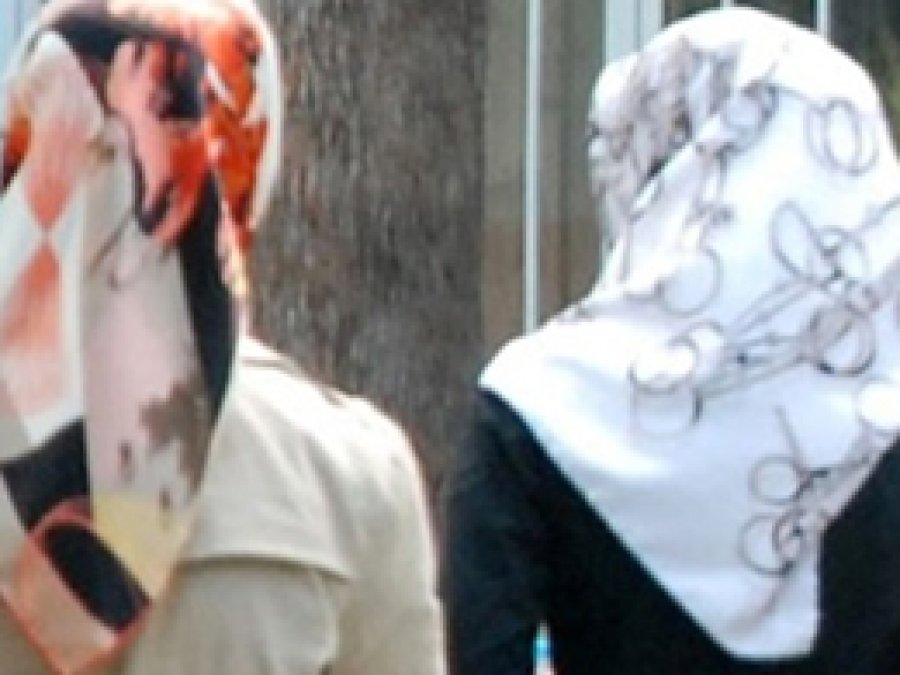 Dört Parti Kamuda Başörtüsünde Uzlaştı
