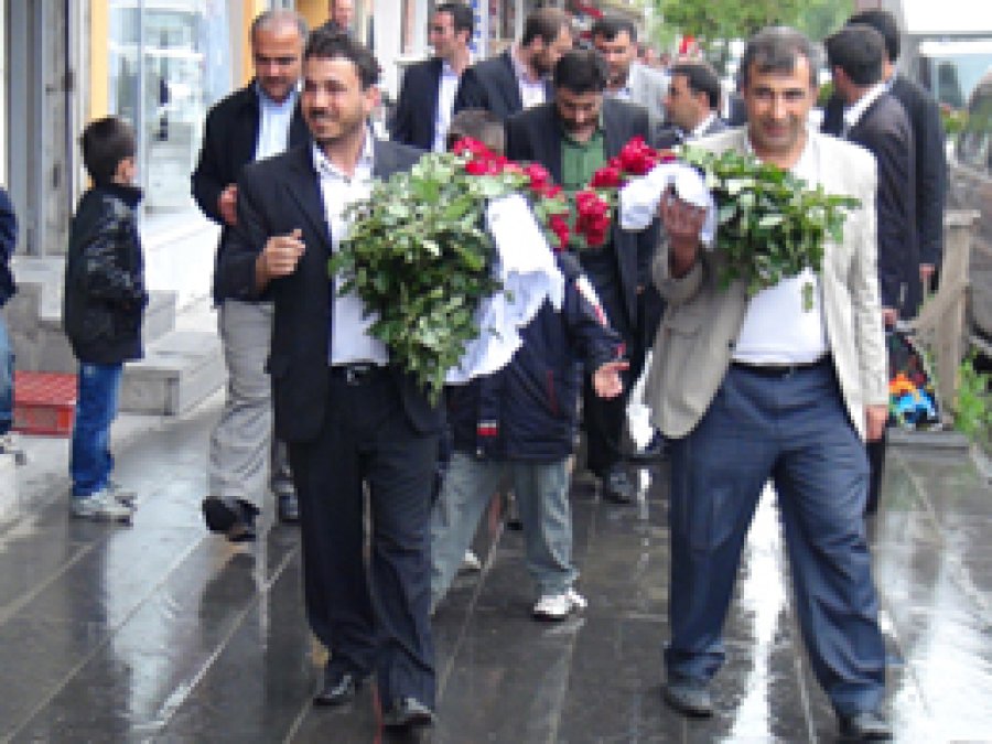 Tatvan'da Kutlu Doğuma Davet