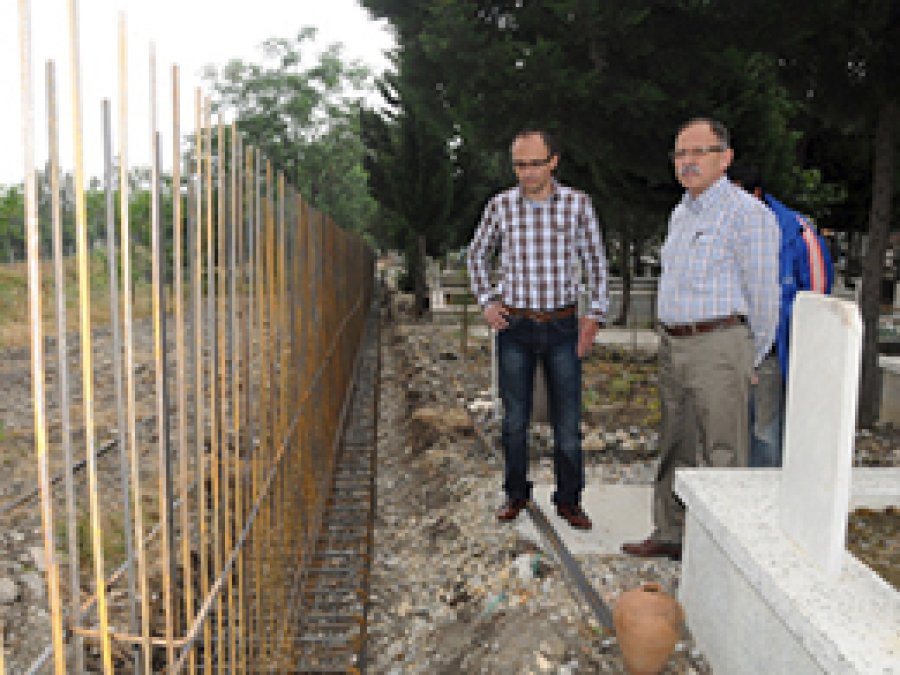 Mezarlık Çevresinde Güvenlik Arttırılıyor