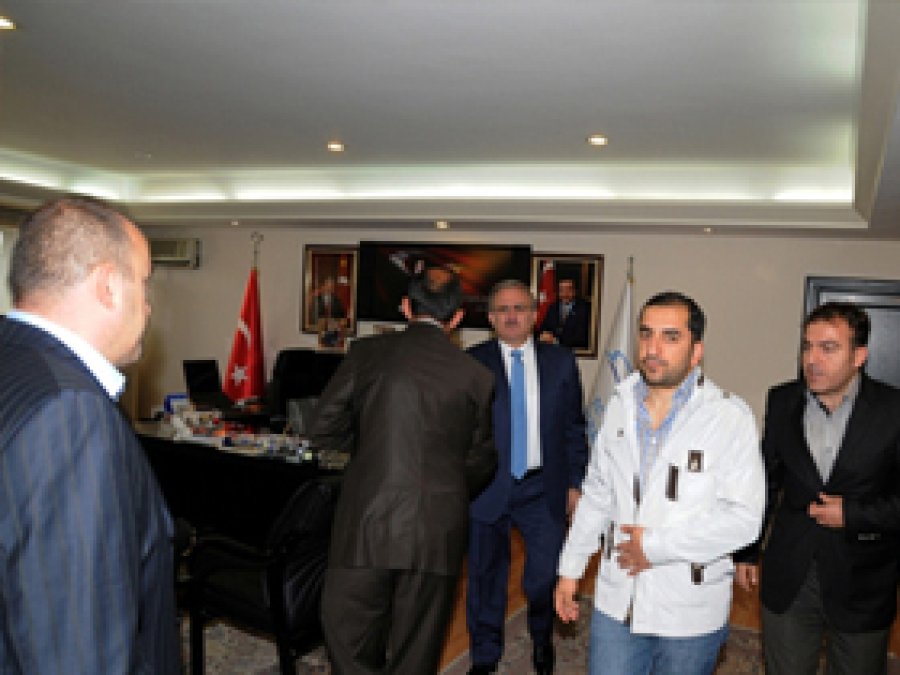 Vali'den Yeraltı Çarşı Esnafına Destek 