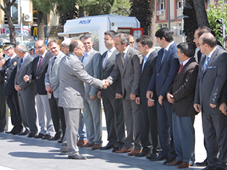 Manisa Valiliği'ne Atanan Savaş Göreve Başladı