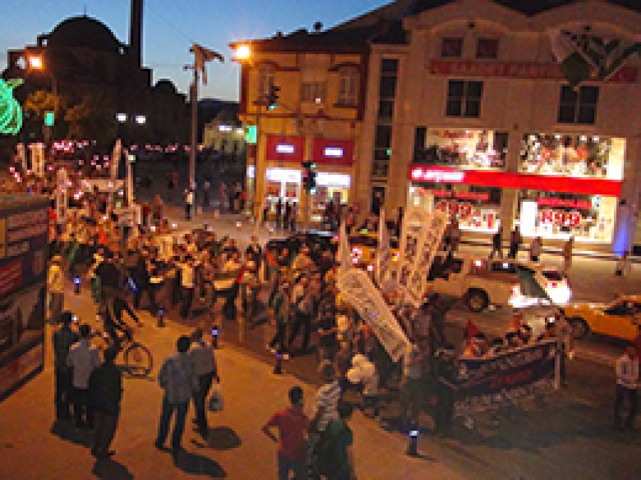 Konya'da Kudüs İçin Meşaleli Yürüyüş