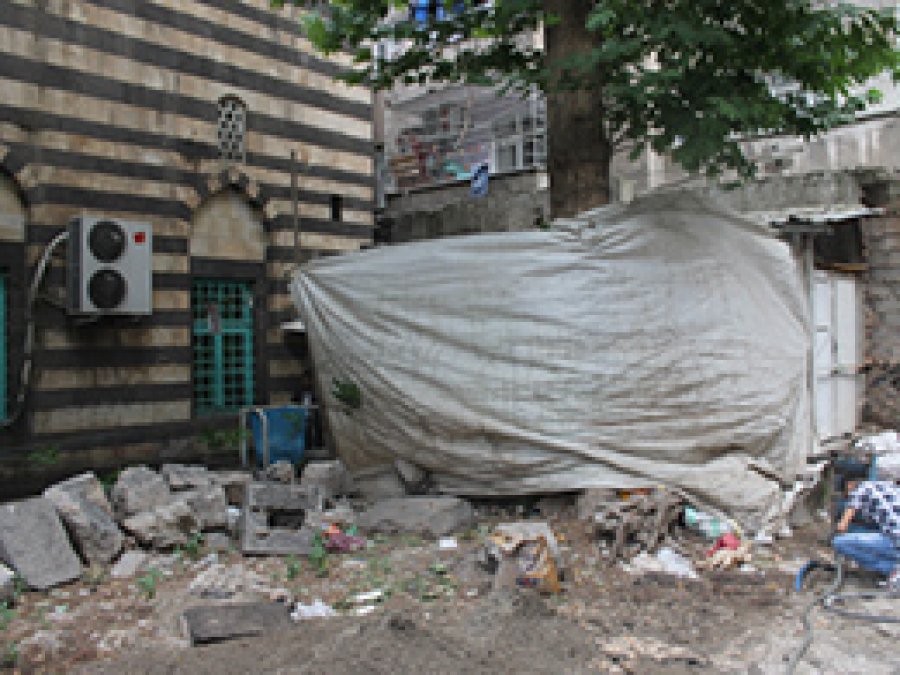 Tarihi Camii Bakımsızlığa Terk Edildi