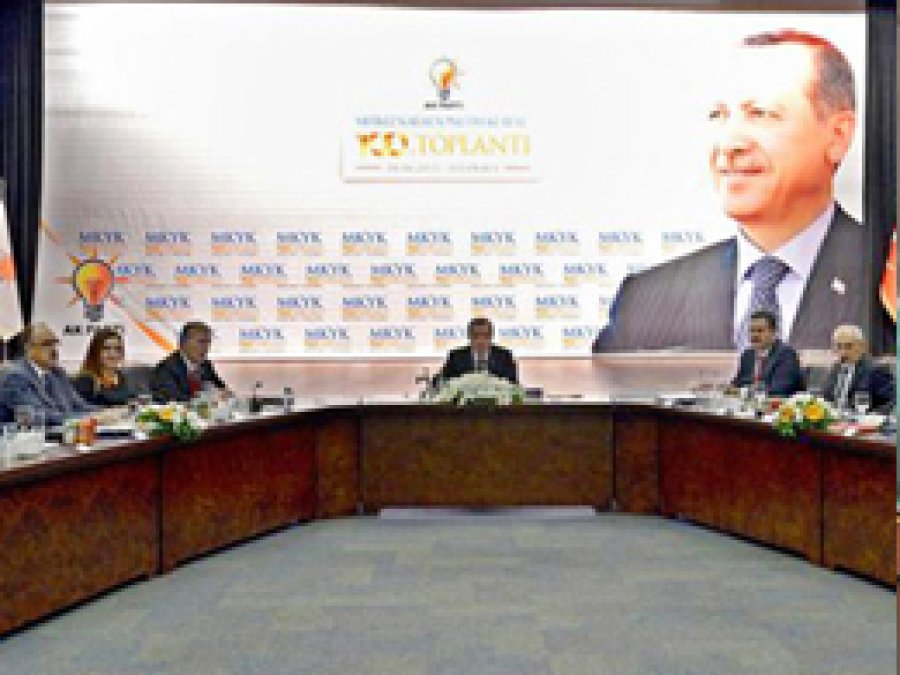 Ak Parti'den İki Miting Kararı