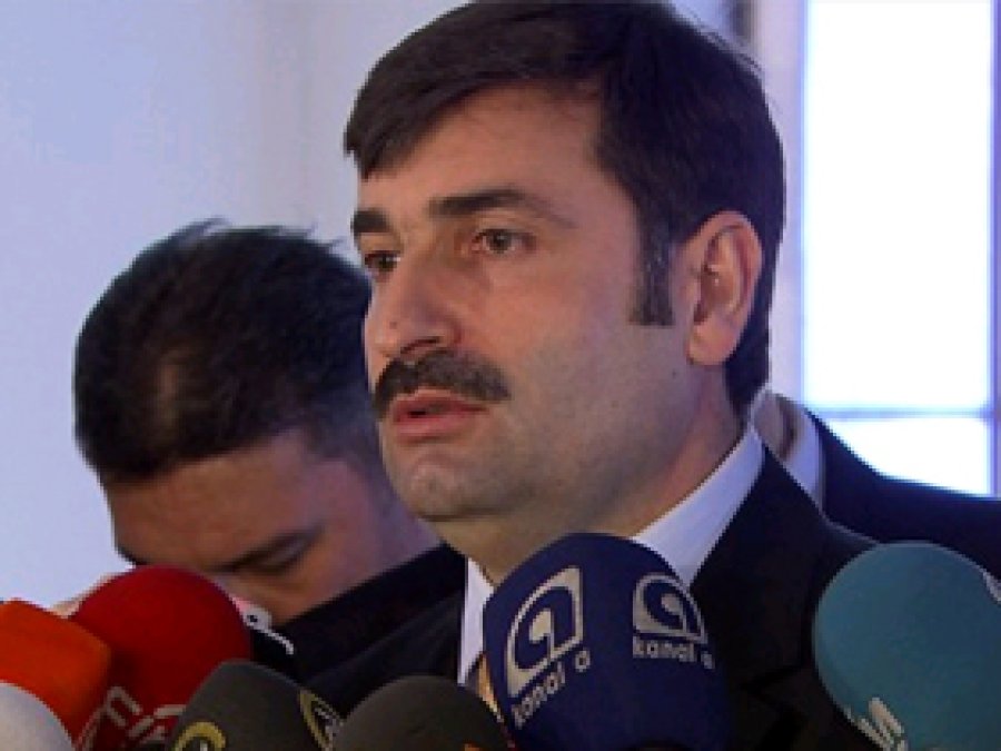Üstün: İslam Mesajı FBI'a Ev Bastırıyor