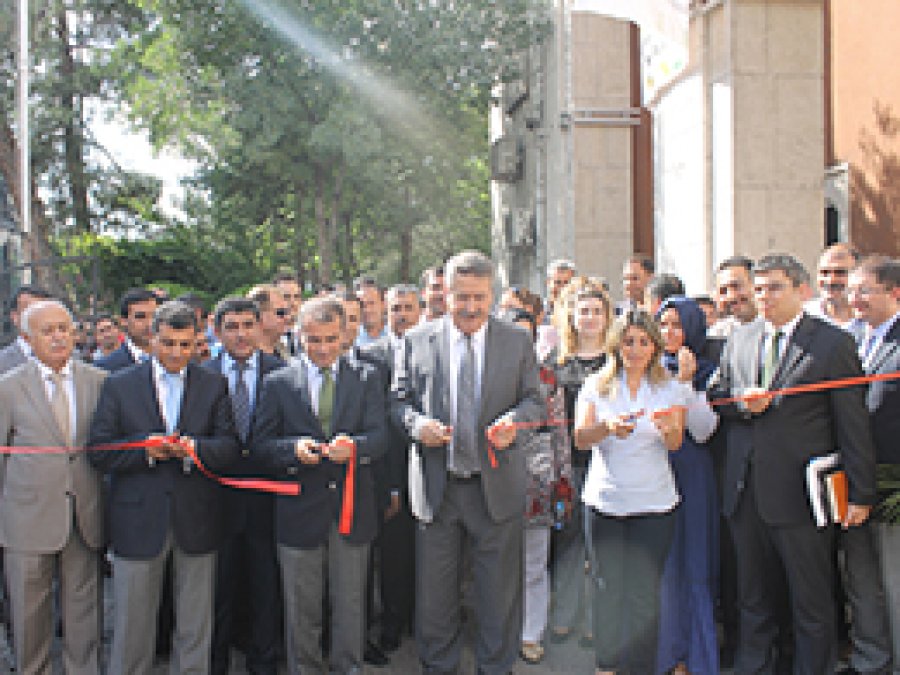 'Tarım ve İnsan' Konulu Resim Sergisi Açıldı