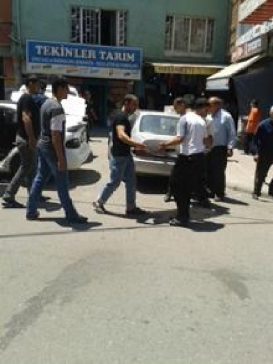 Arabadaki Oda Spreyi Bomba Gibi Patladı