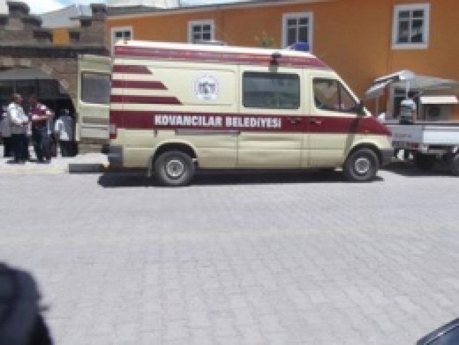 Ağır Yaralı Çocuk Yaşamını Yitirdi