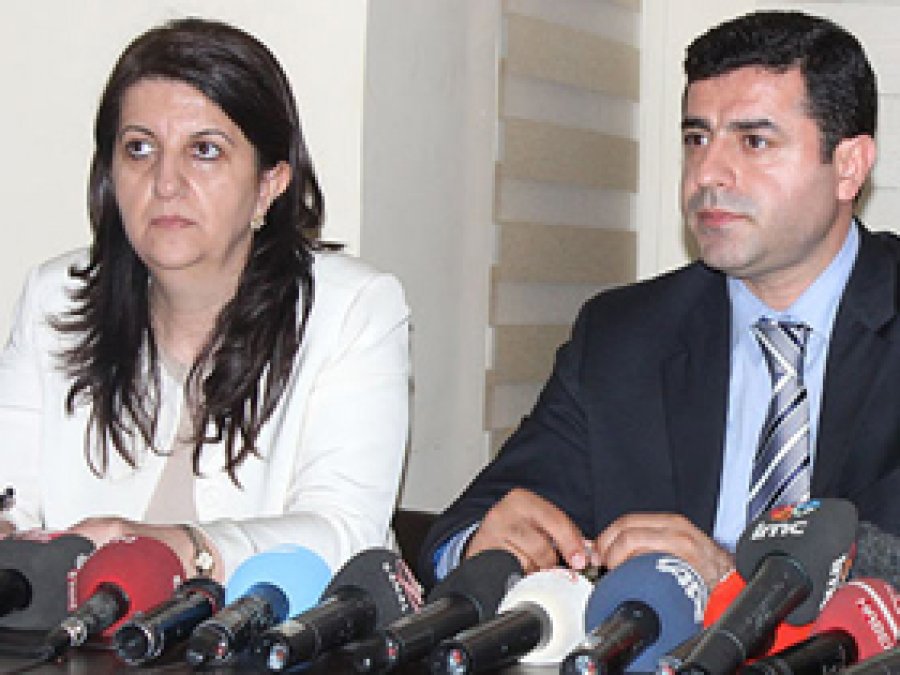 Demirtaş ve Buldan İmralı'ya Gitti