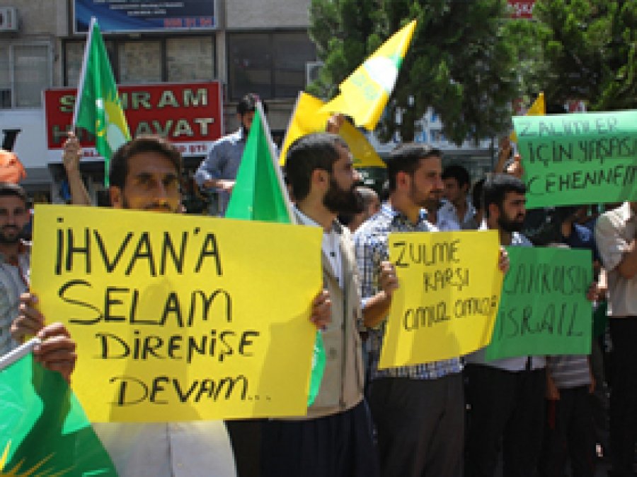 Mursi ve İhvan'a Bir Destek de Mersin'den