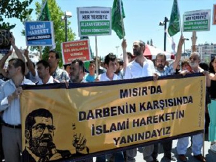 Sivas'ta Mısır'daki Darbeye Tepki