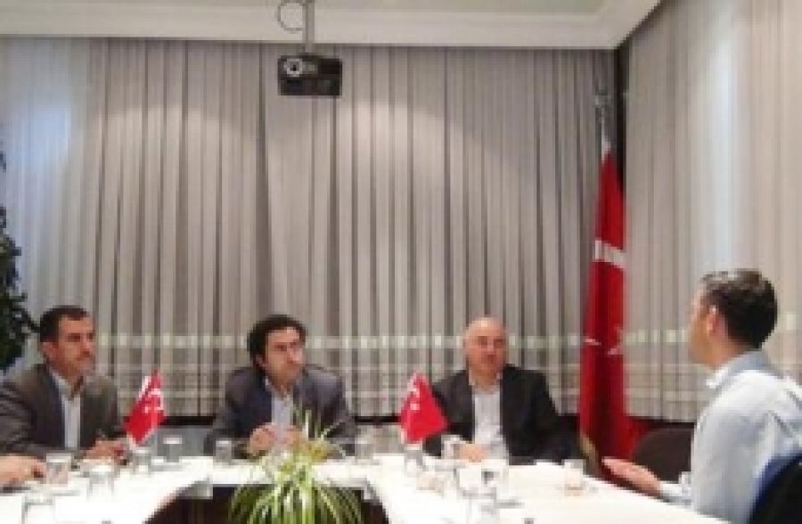 Hüda Par: Temel Sorunlar İslam'la Çözülür
