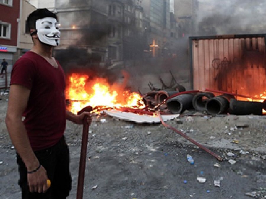 Gezi Parkı Olaylarına 13 Tutuklama
