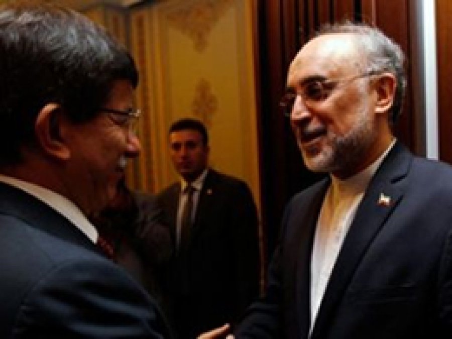Davutoğlu, İran Dışişleri Bakanı Salihi ile Bir Araya Geldi
