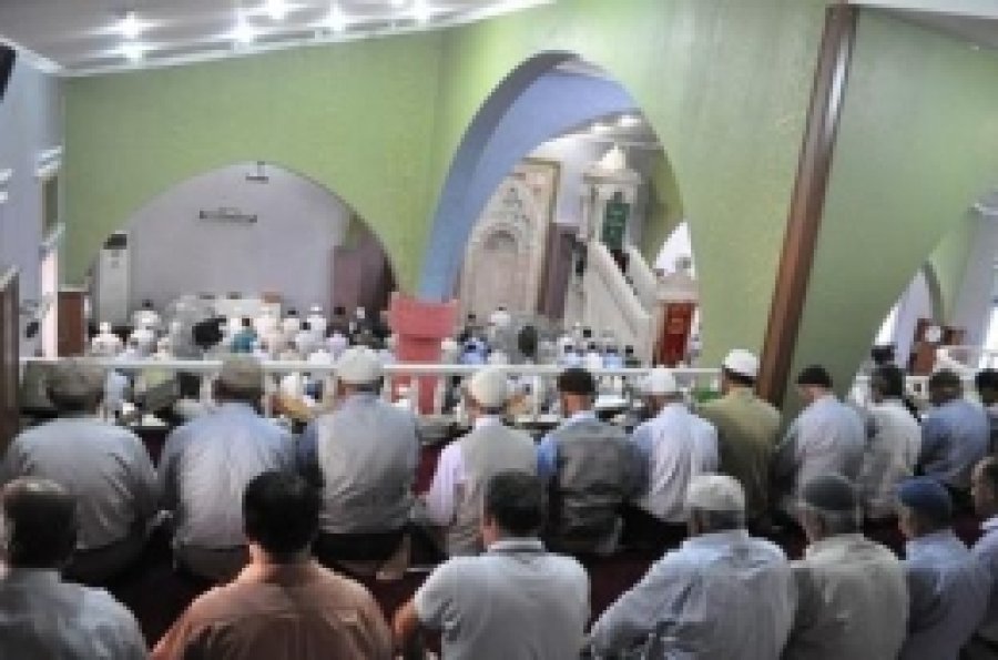Ramazan'da Vakit Namazlar Cuma Namazı Gibi