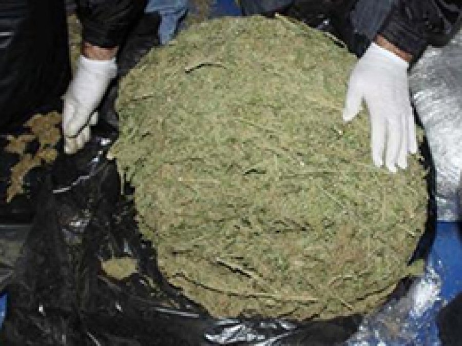 Tarsus'ta 83 Kilo Esrar Ele Geçirildi