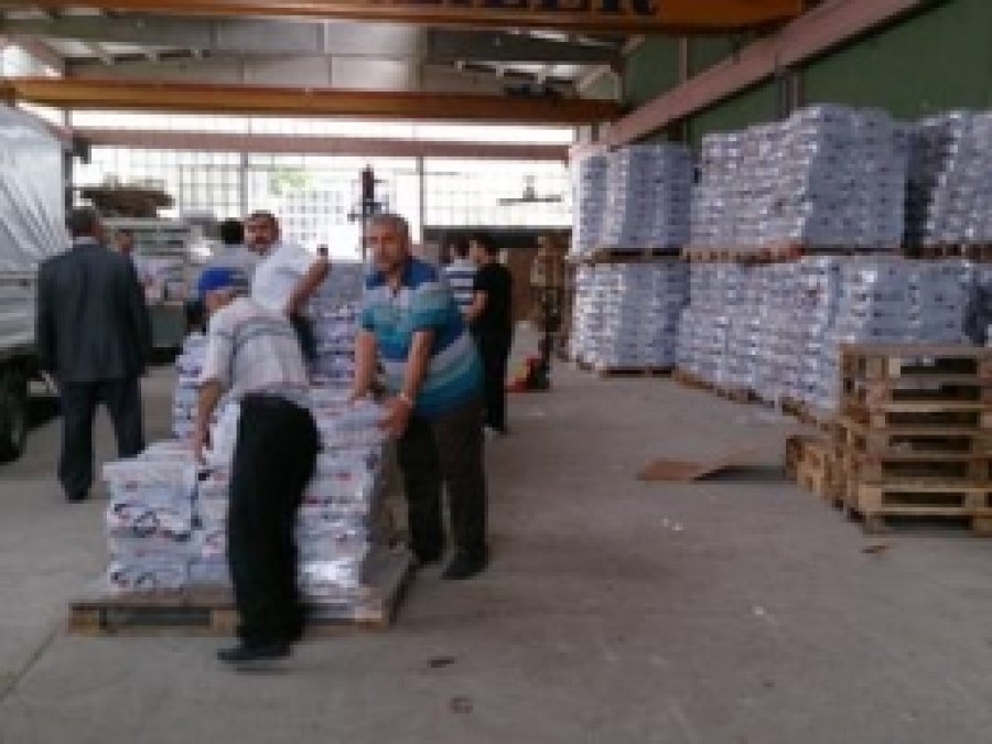 Beyşehirliler Demir Çelik'ten Hayır Kuruluşlarına Yardım