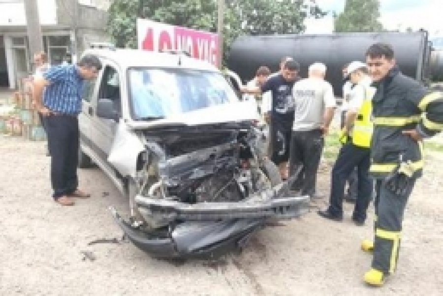 Karakoçan'da Kaza: 2 Yaralı