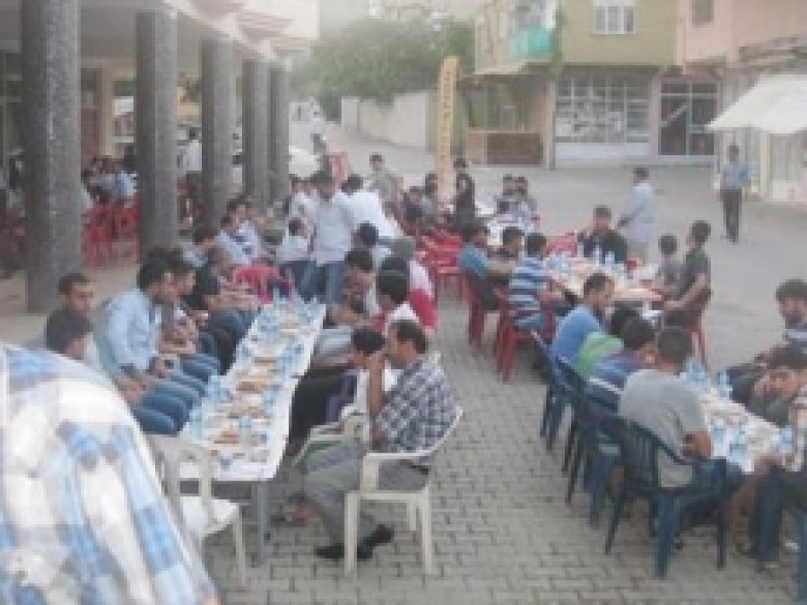 HÜDA PAR Palu Teşkilatı İftarda Halkla Buluştu