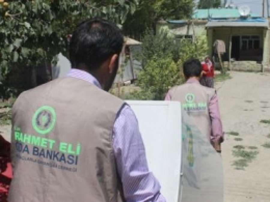 Hayırsever Vatandaştan Muhtaç Aileye Yardım