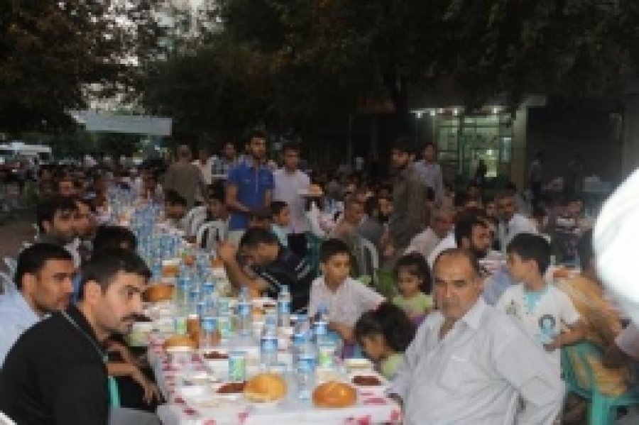 Hüda Par'dan Yenişehir'de Kitlesel İftar